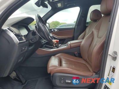Zdjęcie 7 z 12 samochodu: 2019 BMW X5 XDRIVE40I VIN:5UXCR6C52KLK86379 - miniatura