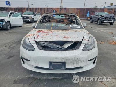 Piąte zdjęcie samochodu w środku: 2023 TESLA MODEL 3 VIN:5YJ3E1EA0PF459787 - miniatura