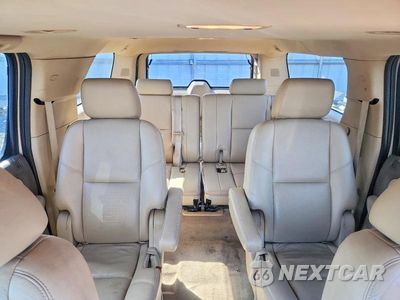 Zdjęcie 10 z 13 samochodu: 2011 CHEVROLET SUBURBAN K1500 LTZ VIN:1GNSKKE3XBR365812 - miniatura