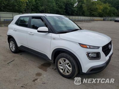 Czwarte zdjęcie samochodu z boku: 2021 HYUNDAI VENUE SE VIN:KMHRB8A34MU065940 - miniatura