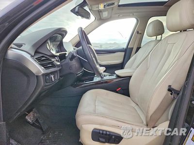 Zdjęcie 7 z 12 samochodu: 2014 BMW X5 XDRIVE35I VIN:5UXKR0C5XE0K45836 - miniatura
