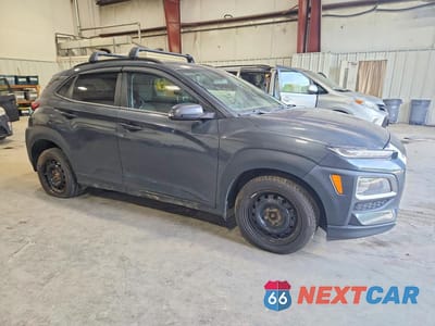 Czwarte zdjęcie samochodu z boku: 2018 HYUNDAI KONA SEL VIN:KM8K2CAA5JU098024 - miniatura
