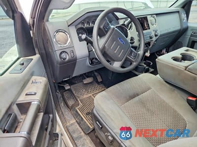 Zdjęcie 8 z 12 samochodu: 2016 FORD F350 SUPER DUTY VIN:1FT8X3CT2GEA87208 - miniatura