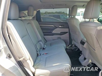 Zdjęcie 11 z 13 samochodu: 2017 TOYOTA HIGHLANDER LIMITED PLATINUM VIN:5TDDZRFH1HS401686 - miniatura