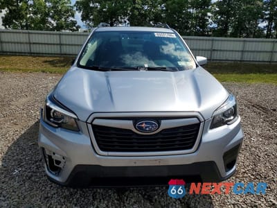 Piąte zdjęcie samochodu w środku: 2019 SUBARU FORESTER PREMIUM VIN:JF2SKAEC5KH410259 - miniatura