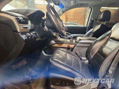 Zdjęcie 7 z 13 samochodu: 2018 GMC YUKON DENALI VIN:1GKS2CKJ8JR323191 - miniatura