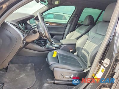 Zdjęcie 7 z 13 samochodu: 2019 BMW X3 SDRIVE30I VIN:5UXTR7C56KLF34352 - miniatura
