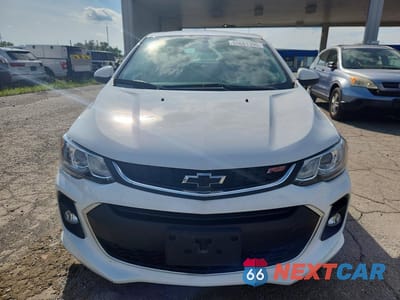Piąte zdjęcie samochodu w środku: 2018 CHEVROLET SONIC LT VIN:1G1JD6SB3J4111879 - miniatura