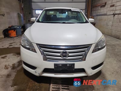 Piąte zdjęcie samochodu w środku: 2013 NISSAN SENTRA S VIN:3N1AB7AP1DL727324 - miniatura