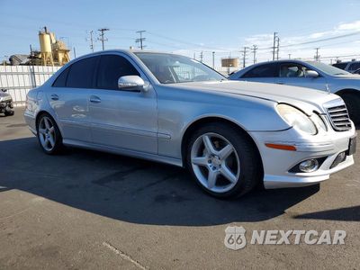 Czwarte zdjęcie samochodu z boku: 2009 MERCEDES-BENZ E 350 VIN:WDBUF56X79B412689 - miniatura