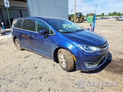Czwarte zdjęcie samochodu z boku: 2020 CHRYSLER PACIFICA TOURING VIN:2C4RC1FG8LR108384 - miniatura