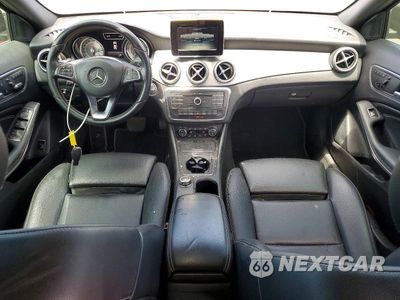 Zdjęcie 8 z 14 samochodu: 2017 MERCEDES-BENZ GLA 250 VIN:WDCTG4EB1HJ351493 - miniatura