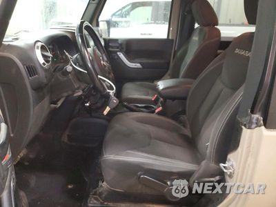 Zdjęcie 7 z 13 samochodu: 2017 JEEP WRANGLER SAHARA VIN:1C4AJWBG8HL730392 - miniatura