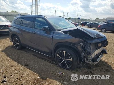 Czwarte zdjęcie samochodu z boku: 2021 TOYOTA HIGHLANDER XSE VIN:5TDLZRBH4MS111888 - miniatura