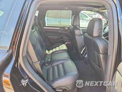 Zdjęcie 11 z 14 samochodu: 2014 PORSCHE CAYENNE TURBO VIN:WP1AC2A26ELA87317 - miniatura