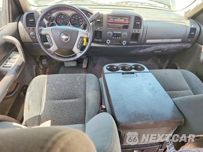 Zdjęcie 8 z 12 samochodu: 2007 CHEVROLET SILVERADO C1500 VIN:2GCEC190371687642 - miniatura