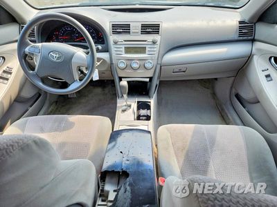 Zdjęcie 8 z 12 samochodu: 2010 TOYOTA CAMRY LE VIN:4T1BF3EK8AU011837 - miniatura