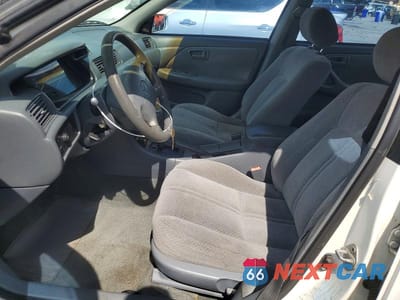 Zdjęcie 7 z 12 samochodu: 2001 TOYOTA CAMRY LE VIN:4T1BG22K11U764797 - miniatura