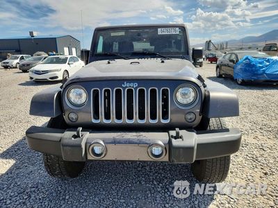 Piąte zdjęcie samochodu w środku: 2017 JEEP WRANGLER UNLIMITED SAHARA VIN:1C4HJWEG5HL512176 - miniatura