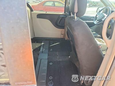 Zdjęcie 11 z 13 samochodu: 2013 DODGE GRAND CARAVAN CREW VIN:2C4RDGDG9DR507972 - miniatura