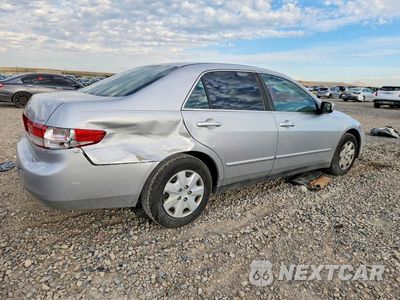 Trzecie zdjęcie samochodu z tyłu: 2004 HONDA ACCORD LX VIN:1HGCM56314A012501 - miniatura