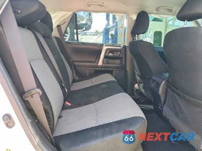 Zdjęcie 11 z 13 samochodu: 2019 TOYOTA 4RUNNER SR5 VIN:JTEBU5JR9K5645416 - miniatura