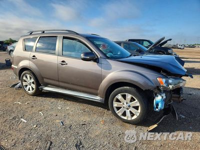 Czwarte zdjęcie samochodu z boku: 2012 MITSUBISHI OUTLANDER SE VIN:JA4AS3AWXCU004891 - miniatura