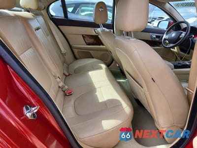 Zdjęcie 10 z 12 samochodu: 2011 JAGUAR XF PREMIUM VIN:SAJWA0GB2BLR82809 - miniatura