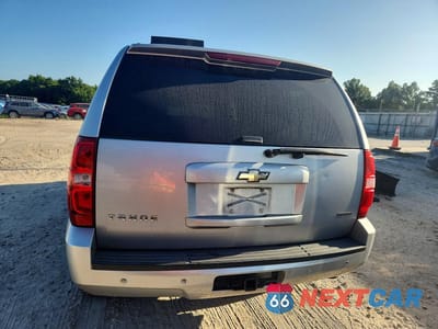 Zdjęcie 6 z 13 samochodu: 2011 CHEVROLET TAHOE C1500 LT VIN:1GNSCBE05BR270285 - miniatura