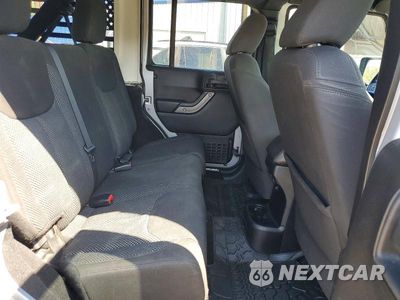 Zdjęcie 11 z 13 samochodu: 2016 JEEP WRANGLER UNLIMITED SPORT VIN:1C4BJWDG1GL114078 - miniatura