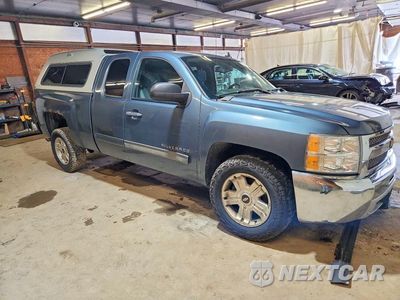 Czwarte zdjęcie samochodu z boku: 2012 CHEVROLET SILVERADO C1500 LT VIN:1GCRCSE09CZ320615 - miniatura