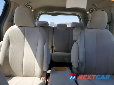 Zdjęcie 10 z 13 samochodu: 2011 TOYOTA SIENNA LE VIN:5TDKK3DC6BS169223 - miniatura