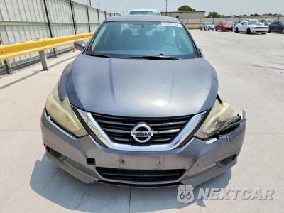 Piąte zdjęcie samochodu w środku: 2016 NISSAN ALTIMA 2.5 S VIN:1N4AL3AP2GN358969 - miniatura