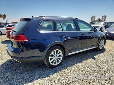 Trzecie zdjęcie samochodu z tyłu: 2017 VOLKSWAGEN GOLF ALLTRACK S VIN:3VWH17AU1HM511250 - miniatura