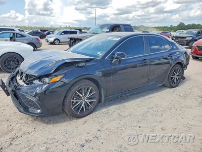2024 TOYOTA CAMRY SE 4T1G11AK2RU234756 - główne zdjęcie licytacji z USA - miniatura