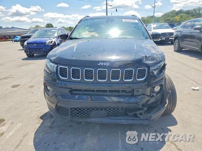 Piąte zdjęcie samochodu w środku: 2025 JEEP COMPASS LATITUDE VIN:3C4NJDBN7ST609188 - miniatura