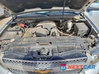 Zdjęcie 12 z 14 samochodu: 2010 CHEVROLET SUBURBAN K1500 LT VIN:1GNUKJE30AR273450 - miniatura