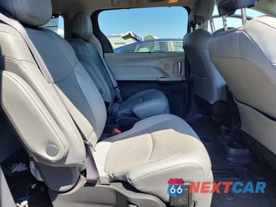 Zdjęcie 11 z 14 samochodu: 2024 TOYOTA SIENNA LIMITED 7-PASSENGER VIN:5TDZRKEC1RS211021 - miniatura
