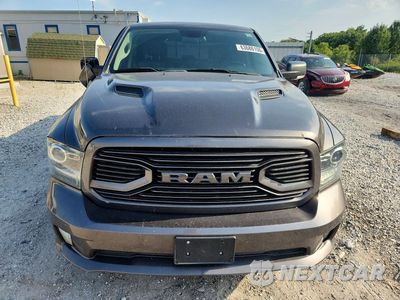 Piąte zdjęcie samochodu w środku: 2018 RAM 1500 SPORT VIN:1C6RR7MT5JS114051 - miniatura