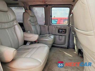 Zdjęcie 11 z 13 samochodu: 2005 GMC SAVANA RV G1500 VIN:1GDFH15T851150060 - miniatura