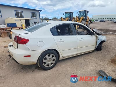 Trzecie zdjęcie samochodu z tyłu: 2006 MAZDA 3 I VIN:JM1BK12F361489085 - miniatura