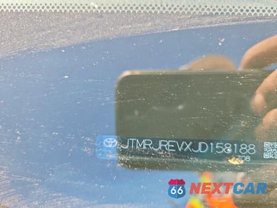 Zdjęcie 14 z 14 samochodu: 2018 TOYOTA RAV4 HYBRID XLE VIN:JTMRJREVXJD158188 - miniatura