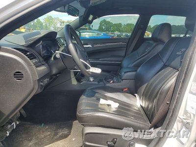 Zdjęcie 7 z 12 samochodu: 2023 CHRYSLER 300 S VIN:2C3CCABG2PH624395 - miniatura