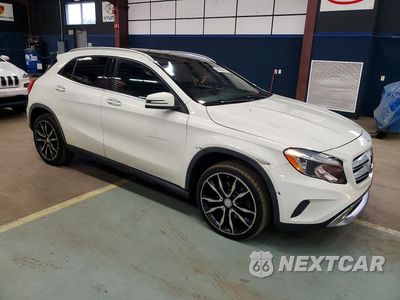 Czwarte zdjęcie samochodu z boku: 2017 MERCEDES-BENZ GLA 250 4MATIC VIN:WDCTG4GB9HJ318271 - miniatura