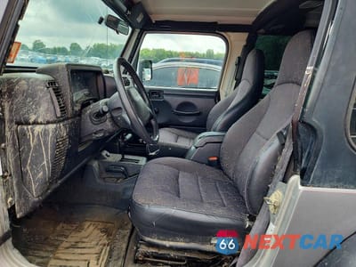 Zdjęcie 7 z 12 samochodu: 2001 JEEP WRANGLER / TJ SPORT VIN:1J4FA49S41P300226 - miniatura