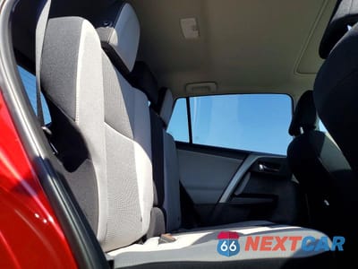 Zdjęcie 10 z 12 samochodu: 2016 TOYOTA RAV4 XLE VIN:2T3RFREV4GW441540 - miniatura