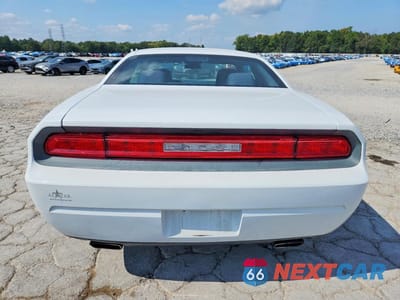 Zdjęcie 6 z 12 samochodu: 2014 DODGE CHALLENGER SXT VIN:2C3CDYAG5EH267007 - miniatura