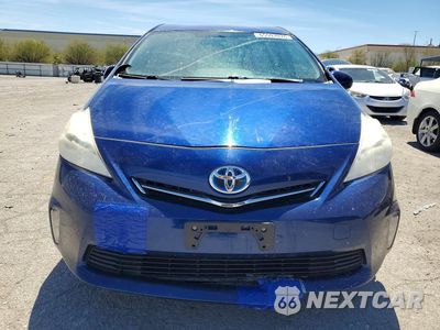 Piąte zdjęcie samochodu w środku: 2013 TOYOTA PRIUS V THREE VIN:JTDZN3EU7D3235943 - miniatura