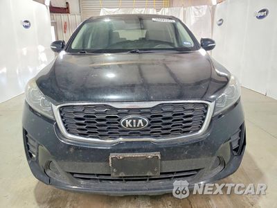 Piąte zdjęcie samochodu w środku: 2019 KIA SORENTO LX VIN:5XYPG4A31KG547768 - miniatura