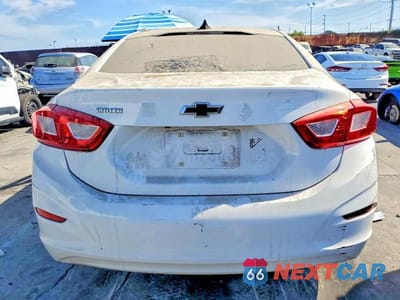 Zdjęcie 6 z 12 samochodu: 2016 CHEVROLET CRUZE LS VIN:1G1BC5SM6G7300164 - miniatura